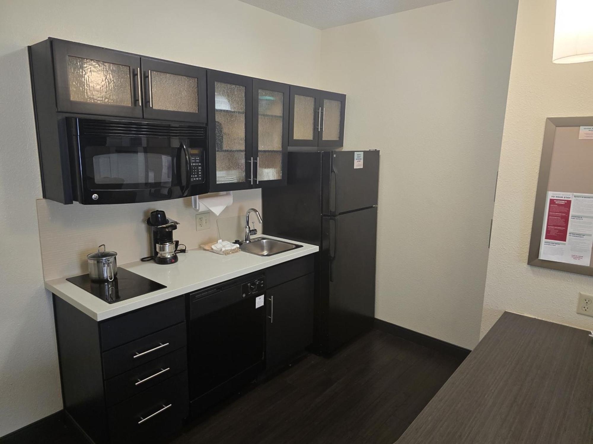 Candlewood Wayne - Nw By Ihg Hotel Fort Wayne