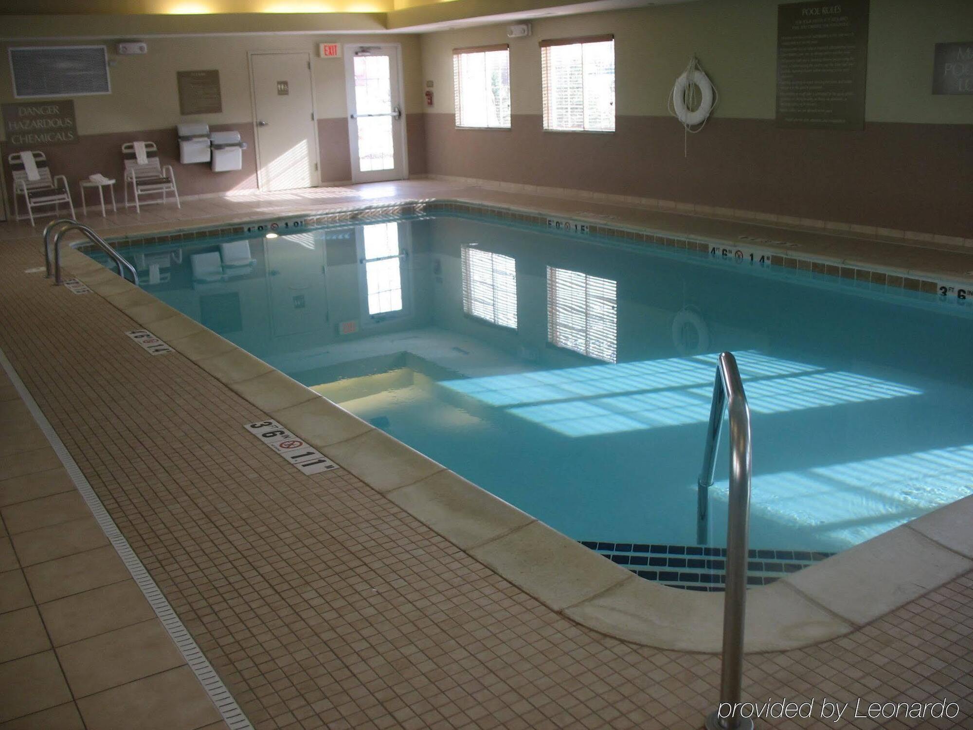 Hotel Candlewood Wayne - Nw By Ihg Fort Wayne